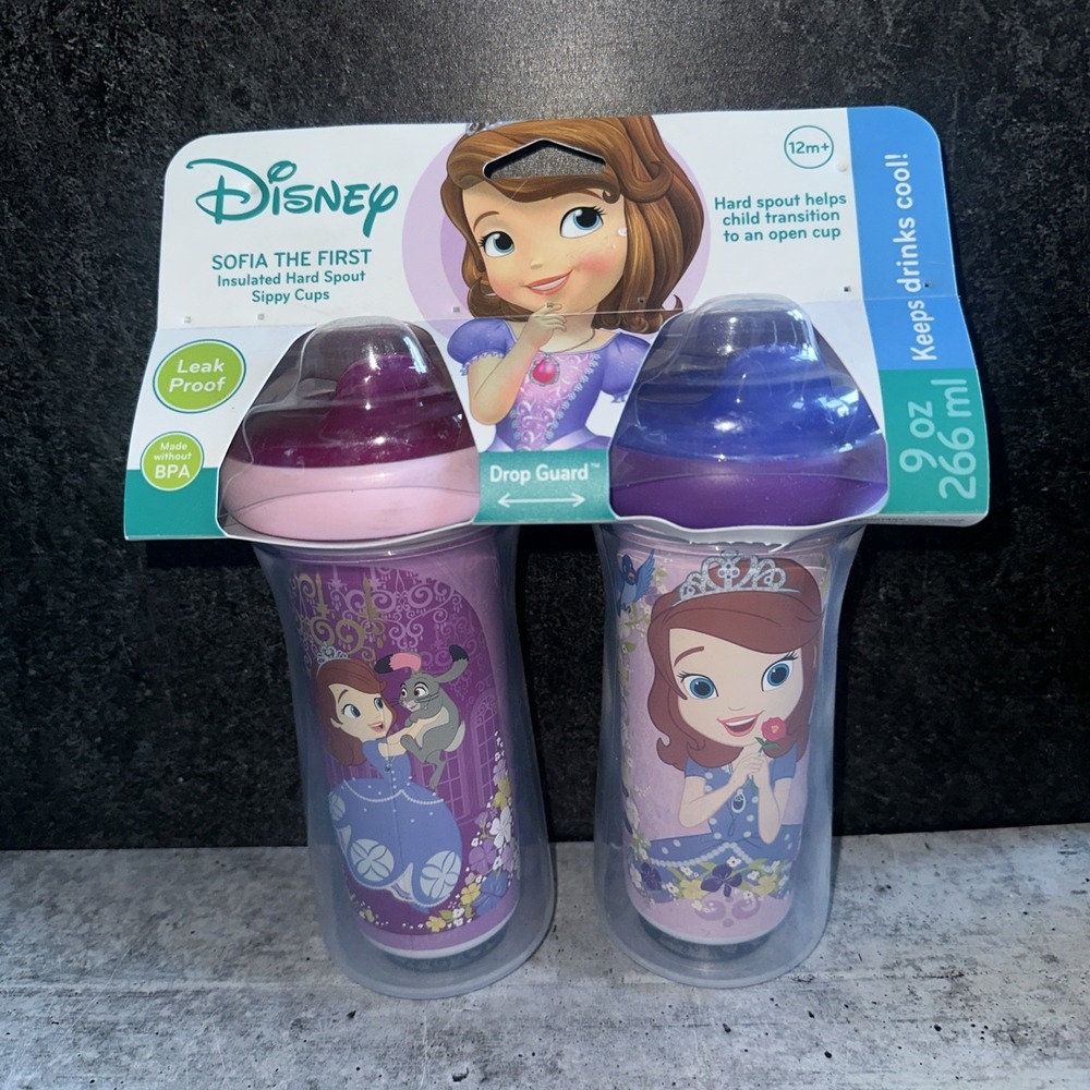 2  Sofia The First Disney Insulated Hard Spout Sippy Cups Leak Proof 12m+